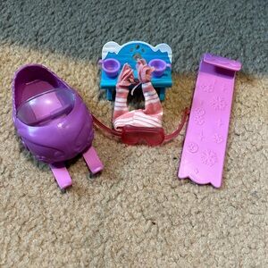 Littlest Pet Shop Winter Accessories Bundle